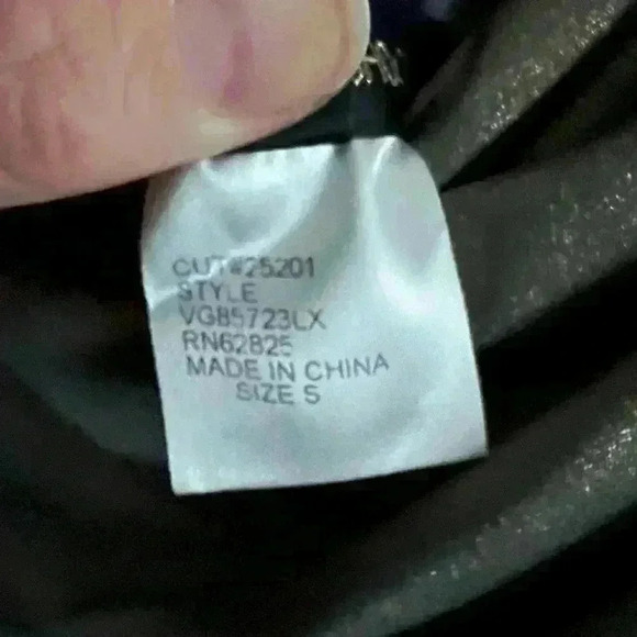 Tadashi Shoji Metallic Gathered waist gown Women’s Small - Picture 5 of 13